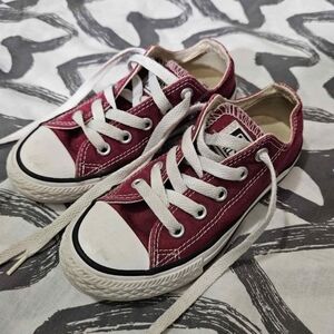 Converse Kids Sneakers in Burgundy and White